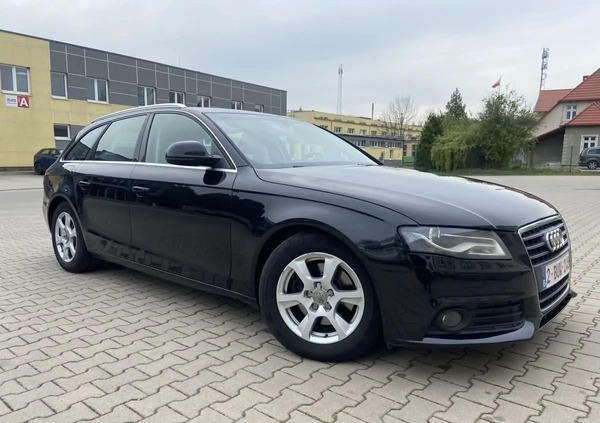 Audi A4 cena 34900 przebieg: 200000, rok produkcji 2008 z Sulejów małe 781